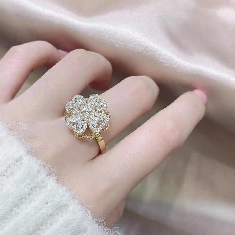 Luxury Adjustable Four-Leaf Clover Rotating Anti-Anxiety Ring